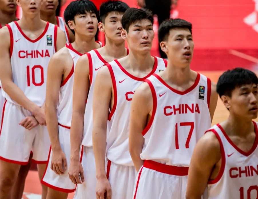 2028年NBA模拟选秀中国两将入选郇斯楠首轮14顺位