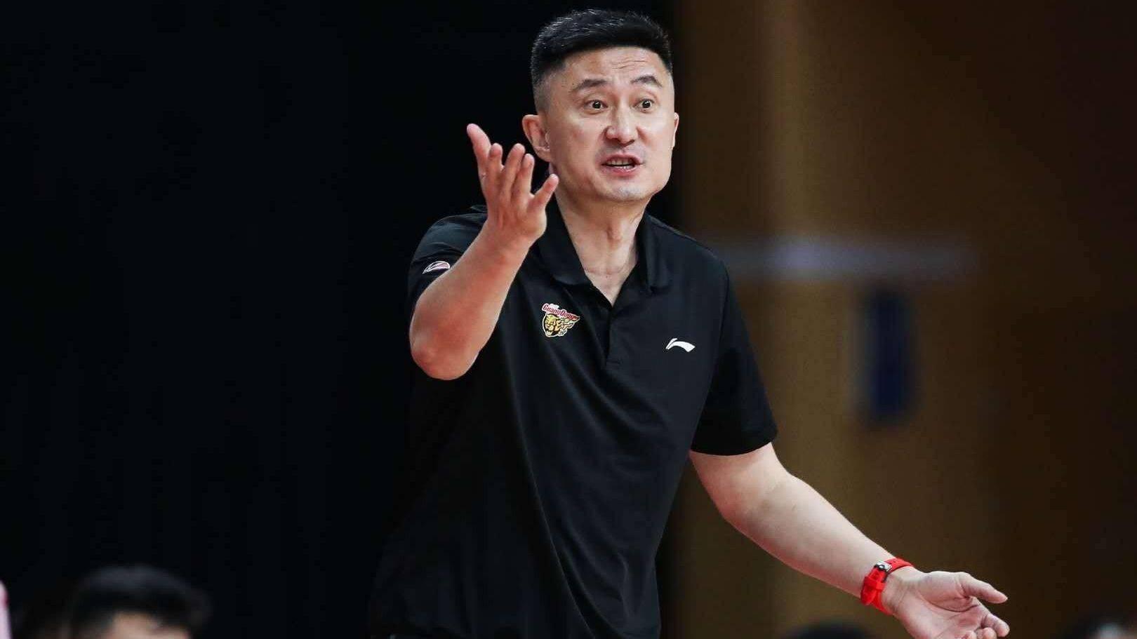 开云体育登录入口-包含宁波男篮新主教练亮相，力求提升球队实力的词条